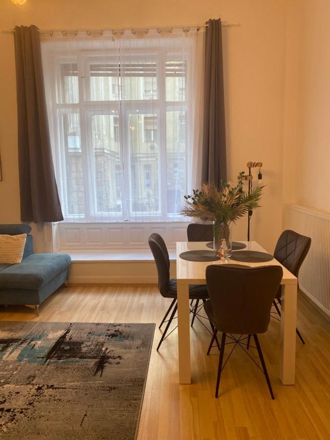 Blue Danube Apartment Downtown With Free Parking Budapest Bagian luar foto