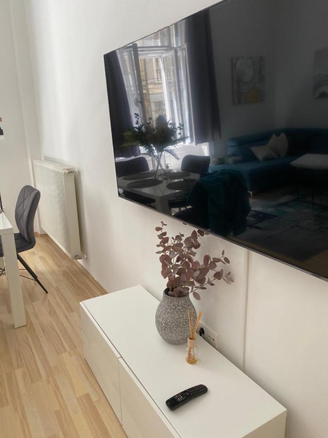 Blue Danube Apartment Downtown With Free Parking Budapest Bagian luar foto
